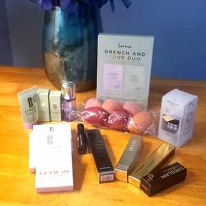 7️⃣8️⃣🆕️clinique bundle🎉HP🎉